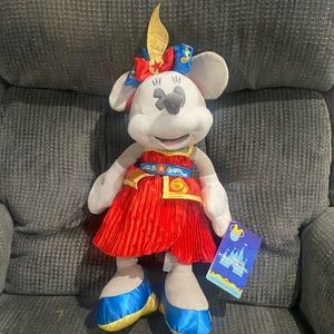 Minnie Mouse Main Attraction Dumbo Plush